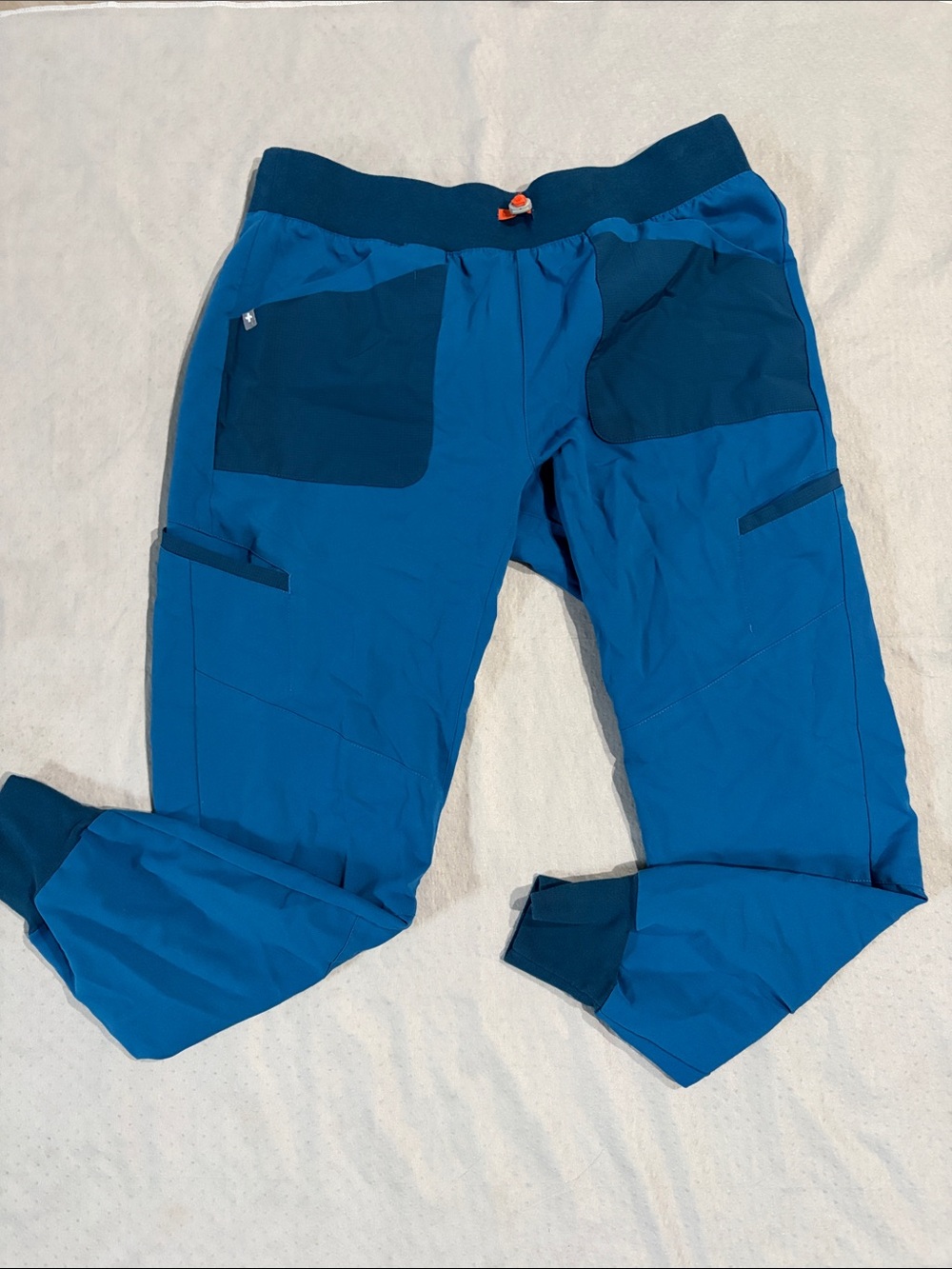 Figs Men's Two-Tone Blue Active scrub pants